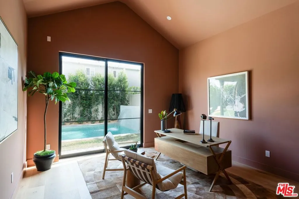 11746 La Maida Street, Valley Village, California 91607 home-pic-20